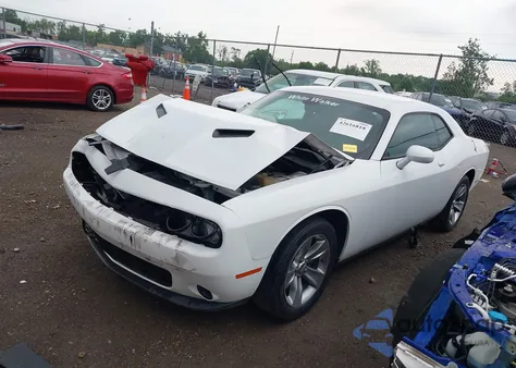 2017 Dodge Challenger Sxt из США, поврежденный, VIN 2C3CDZAG3HH568594